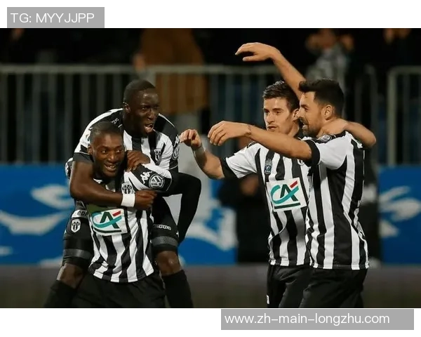 昂热主场迎战尼姆争夺法甲保级关键三分之战